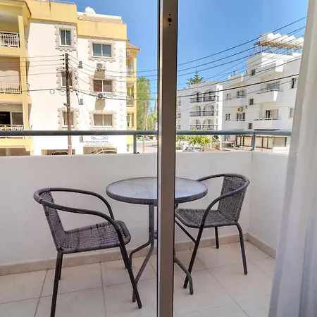 Helios Mackenzie One Bedroom Flat Apartment Larnaca