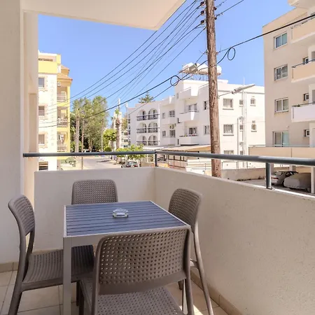 Helios Mackenzie 1 Bdr, 3 Min Walk To The Sea Apartmán Larnaca