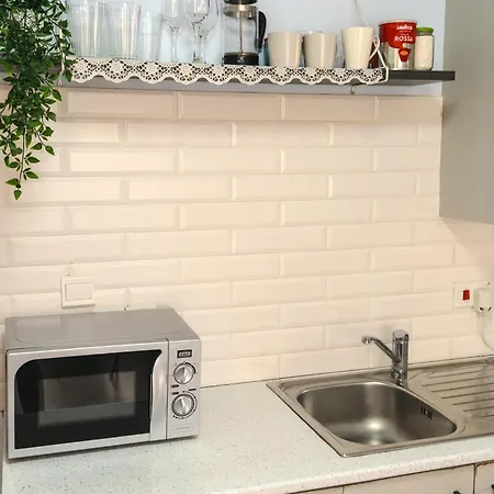 Helios Mackenzie 1 Bdr, 3 Min Walk To The Sea Larnaca