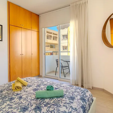 Helios Mackenzie 1 Bdr, 3 Min Walk To The Sea *