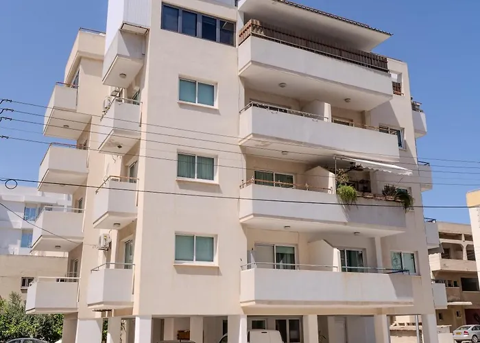 Helios Mackenzie One Bedroom Flat Λάρνακα
